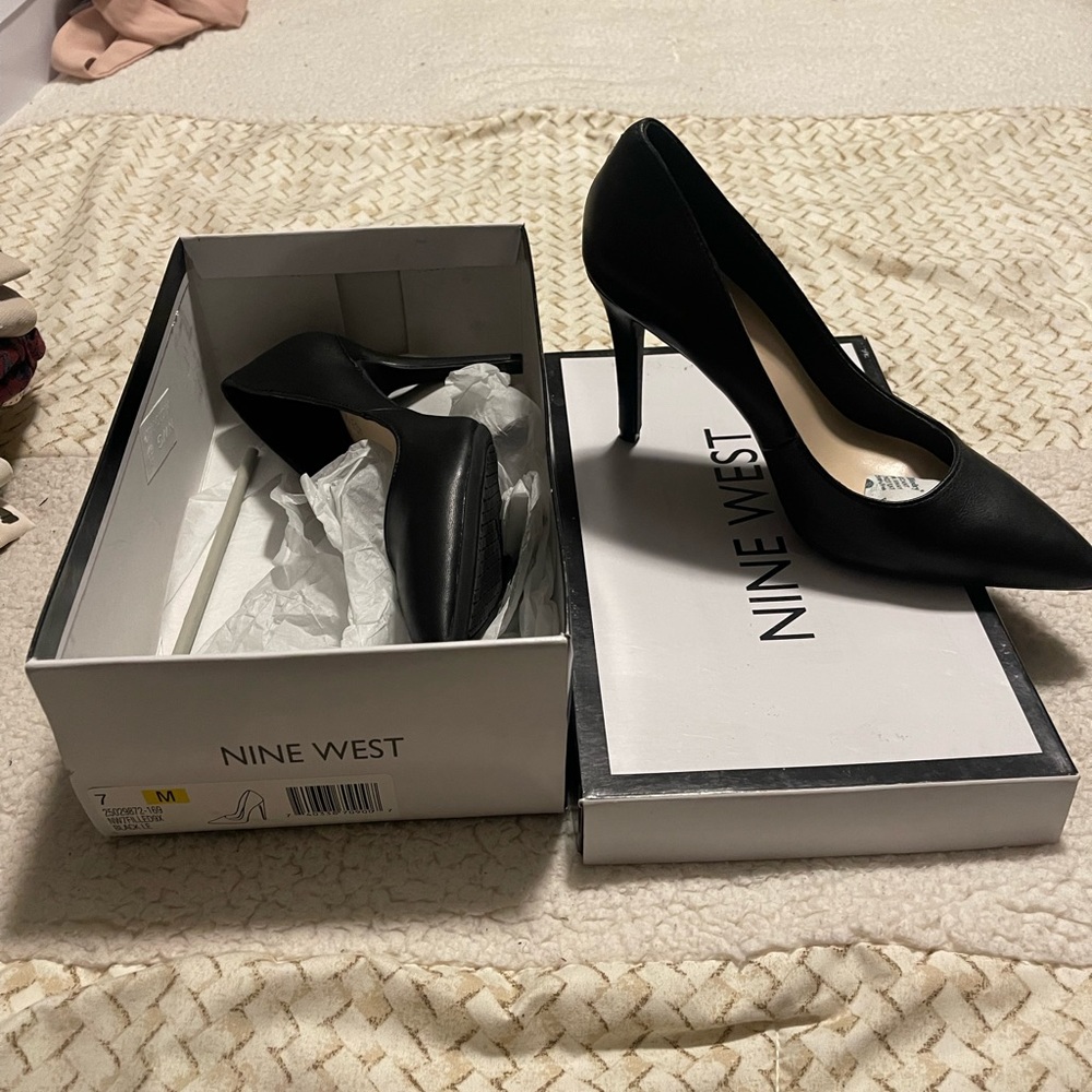 Nine West black Stiletto heels